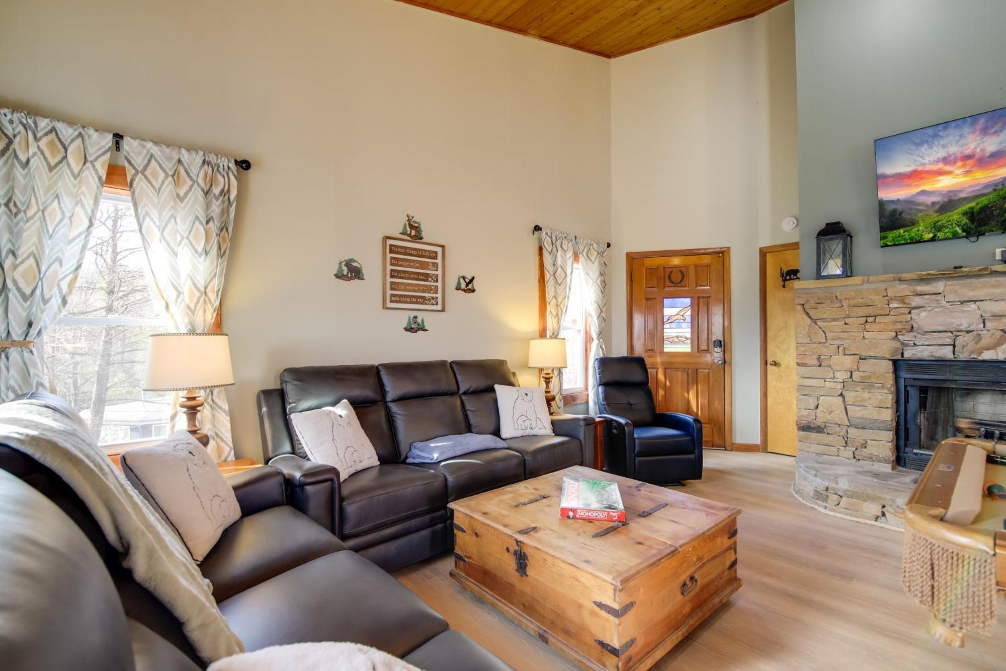 Gatlinburg Mountain Cabin With Hot Tub, Deck And Games Εξωτερικό φωτογραφία
