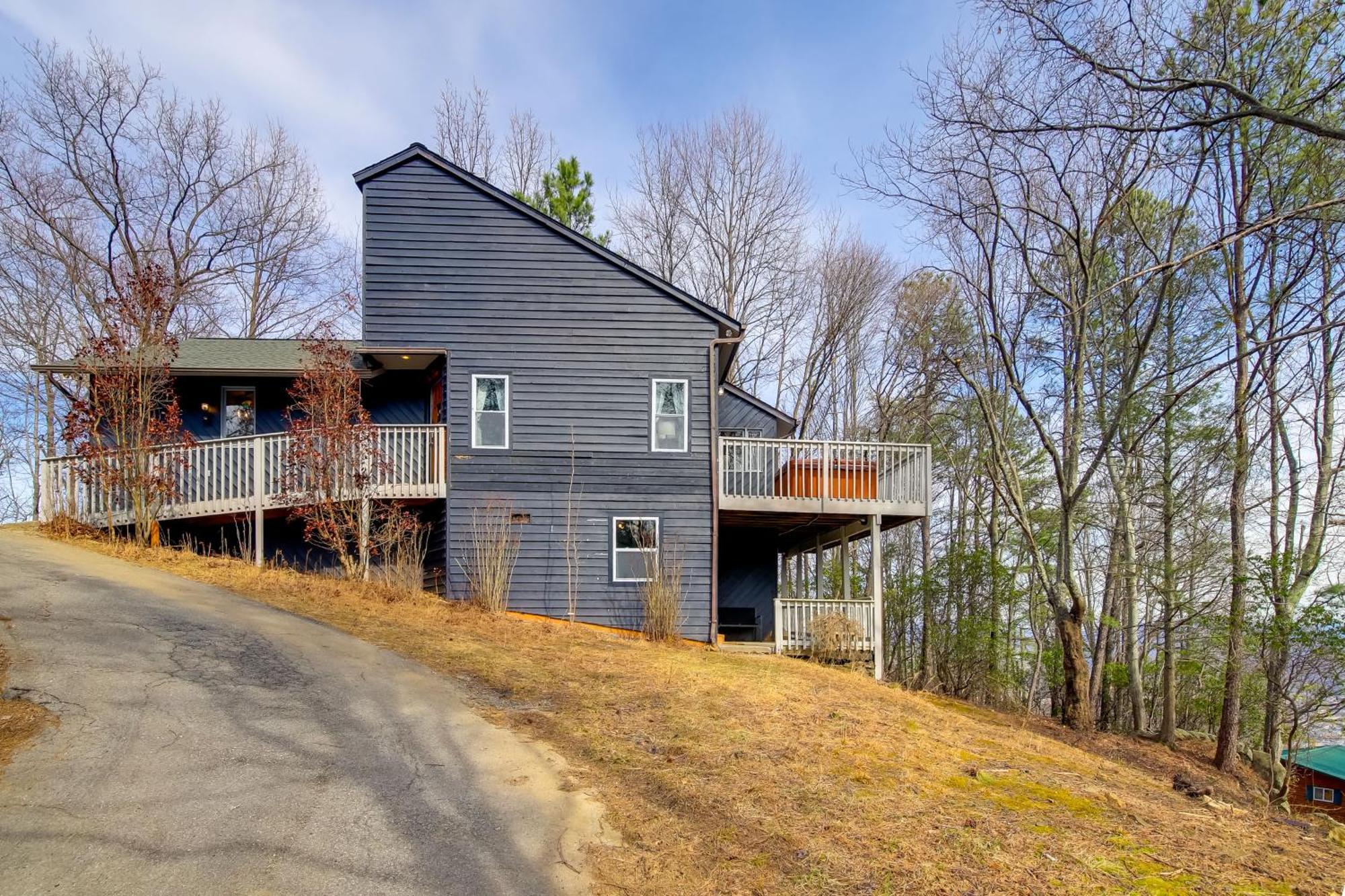 Gatlinburg Mountain Cabin With Hot Tub, Deck And Games Εξωτερικό φωτογραφία